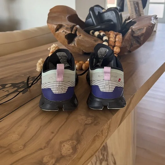 On Cloud Shift Surf Shoes - Picture 9 of 11